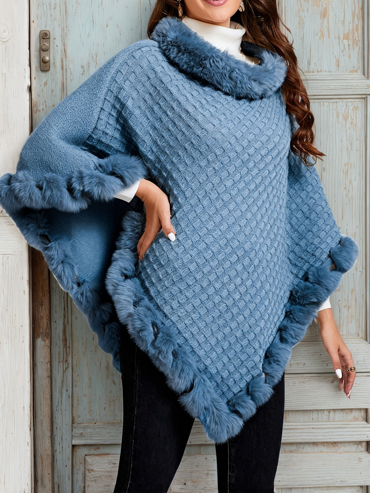 Women's Textured Knitted Poncho with Plush Collar and Trimmed Hem