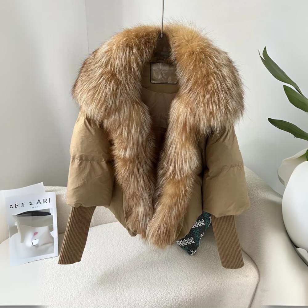 Women's Cropped Puffer Winter Jacket with Oversized Faux Fur Collar
