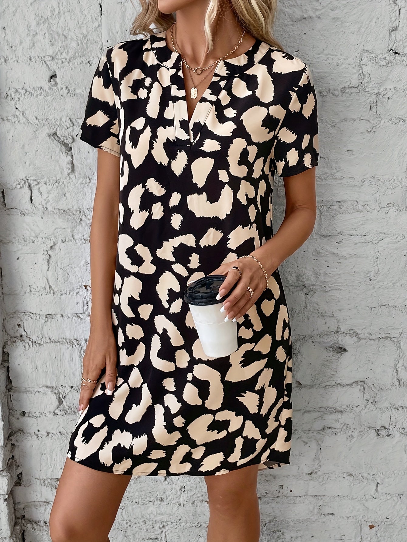 Katharina | Women's Lightweight Printed Vacation Dress | Meave & Ivy