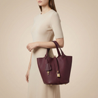 Structured Basket Handbag with Twist Lock – Faux Leather Bucket Bag
