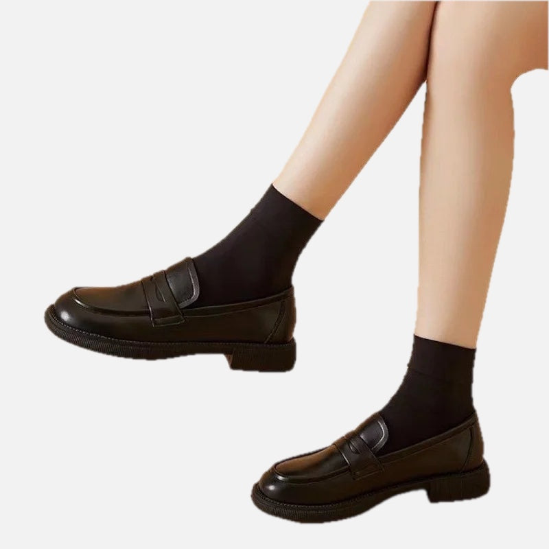 Minimalist Slip-On Loafer – Everyday Flat Shoe | Meave & Ivy