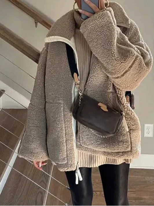 Women's Oversized Teddy Fleece Zip-Up Jacket with High Collar and Patch