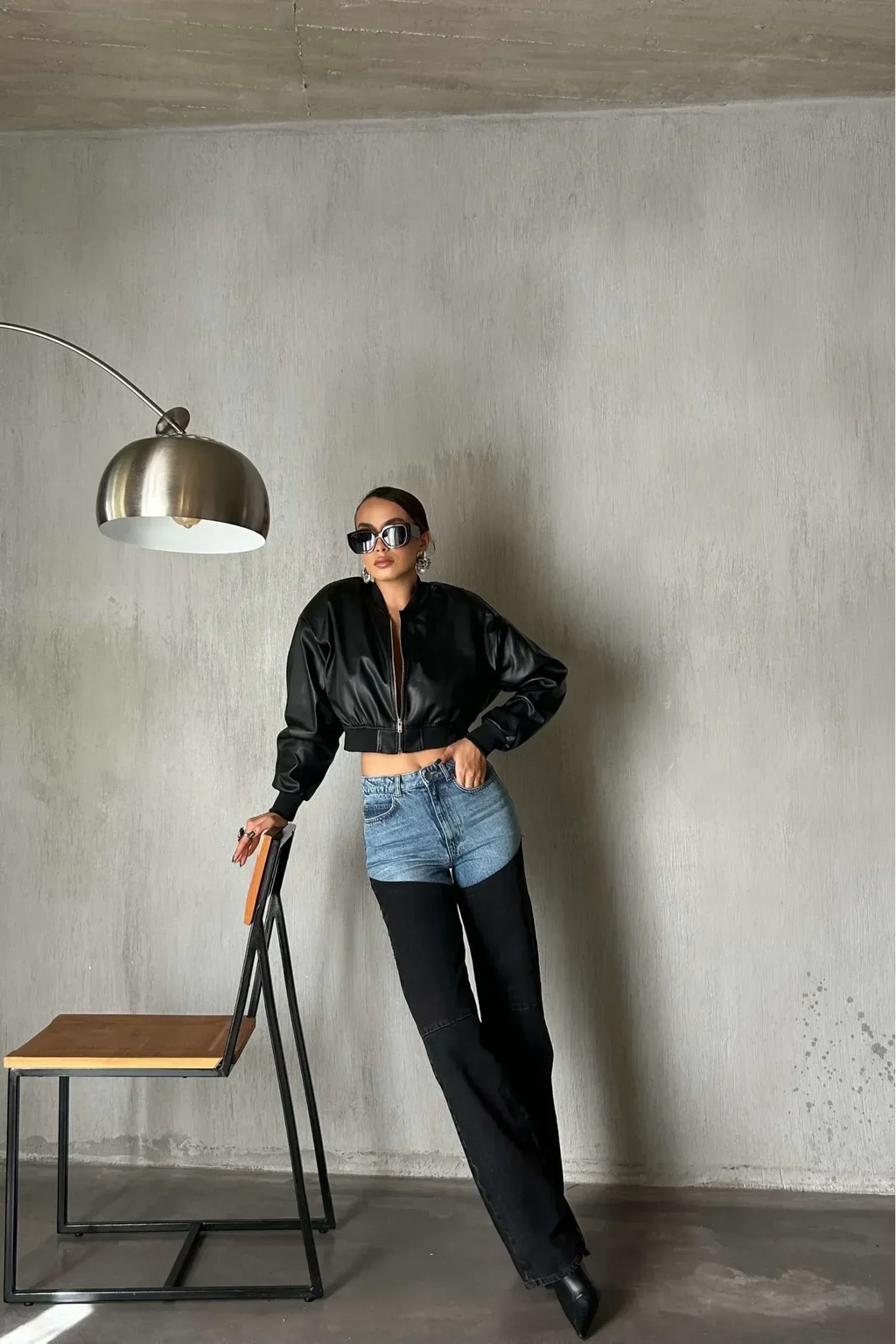 Two-Tone Patchwork Jeans - High-Waist Slim Straight Denim