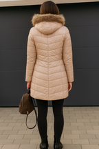 Women's Fitted Hooded Puffer Coat with Plush Trim and Zipped Pockets