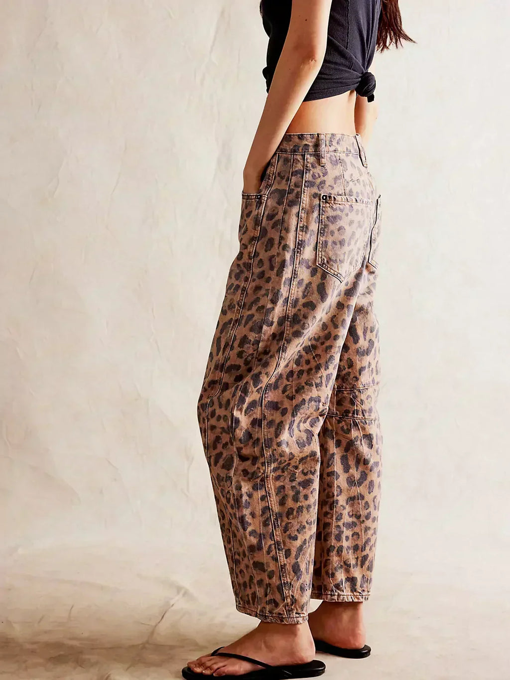 Women's Animal-Print Barrel-Leg Jeans – Relaxed Cropped Denim Trousers