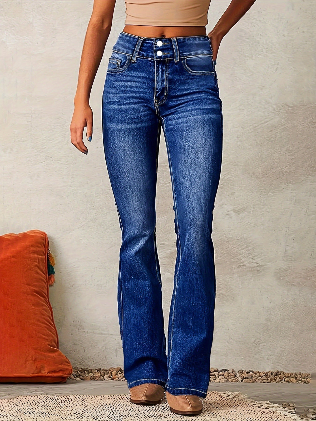 Women's High-Waisted Flared Jeans – Full-Length Figure-Skimming Denim