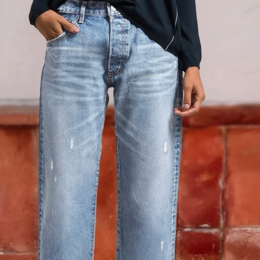 Women's Cropped Straight-Leg Denim Jeans
