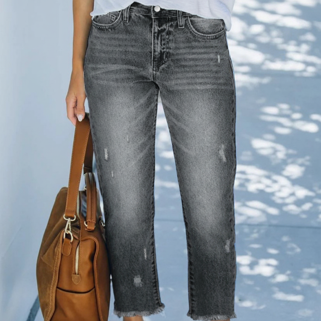 Women's Cropped Straight-Leg Denim Jeans