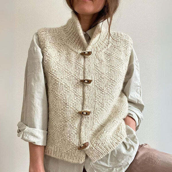 Women's Textured Knitted Vest – High-Neck Toggle-Button Sleeveless Layer