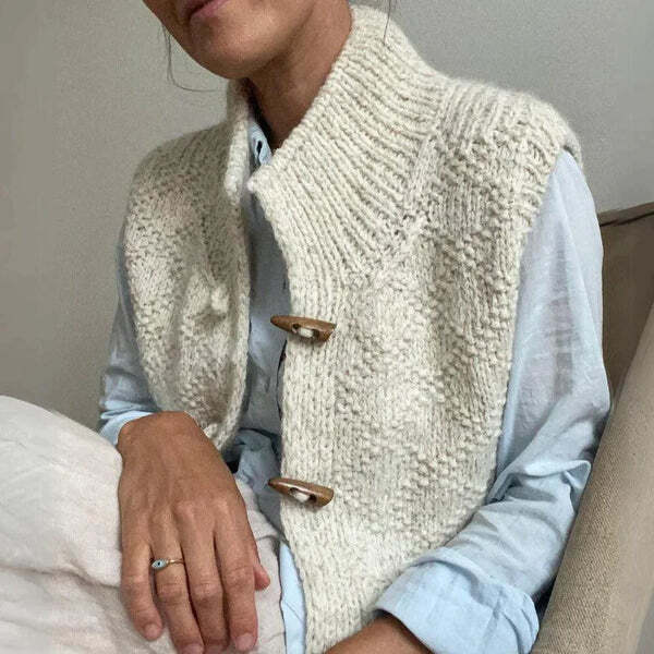 Women's Textured Knitted Vest – High-Neck Toggle-Button Sleeveless Layer