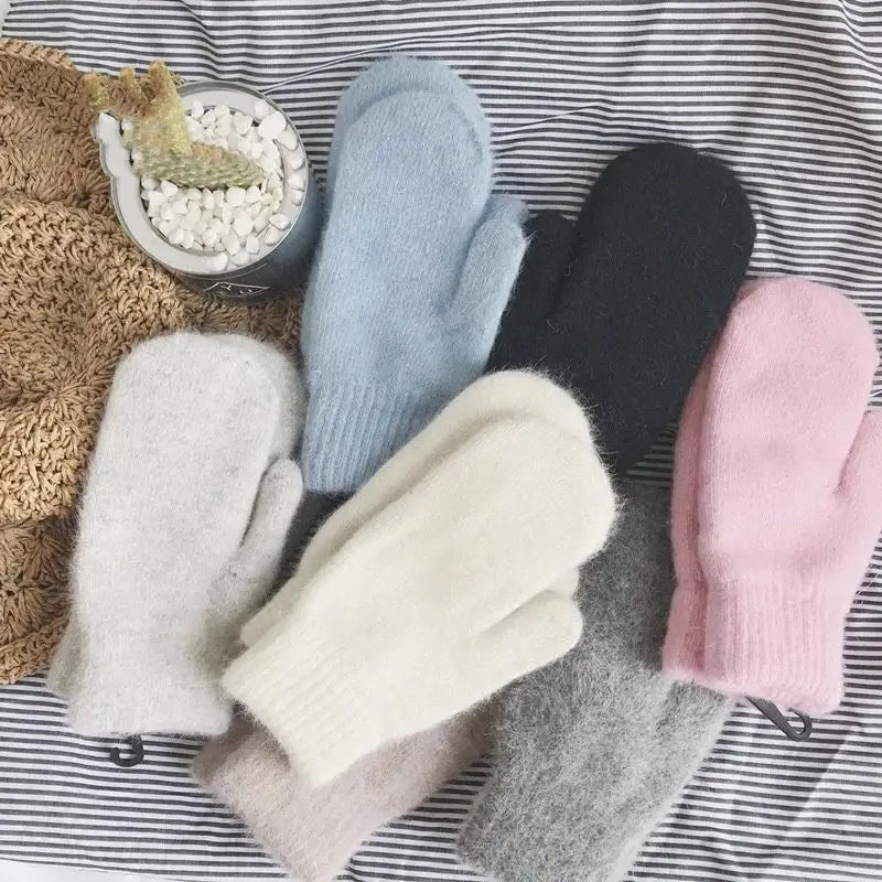 Warm Plush Mittens – Soft Fluffy Winter Mittens in 9 Colours