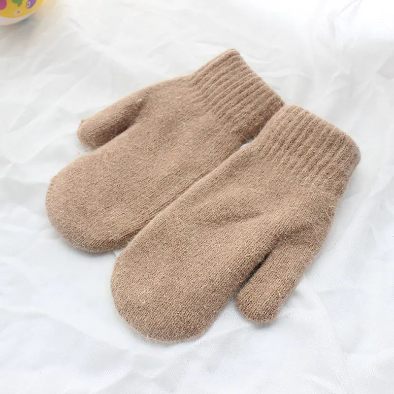 Warm Plush Mittens – Soft Fluffy Winter Mittens in 9 Colours