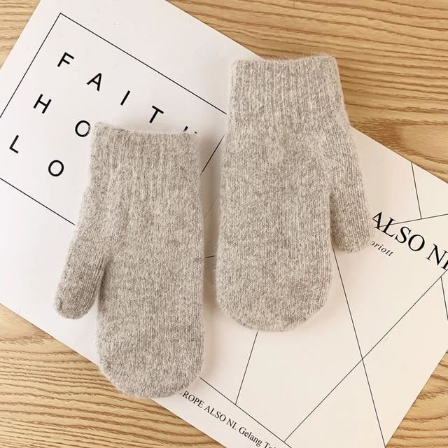 Warm Plush Mittens – Soft Fluffy Winter Mittens in 9 Colours