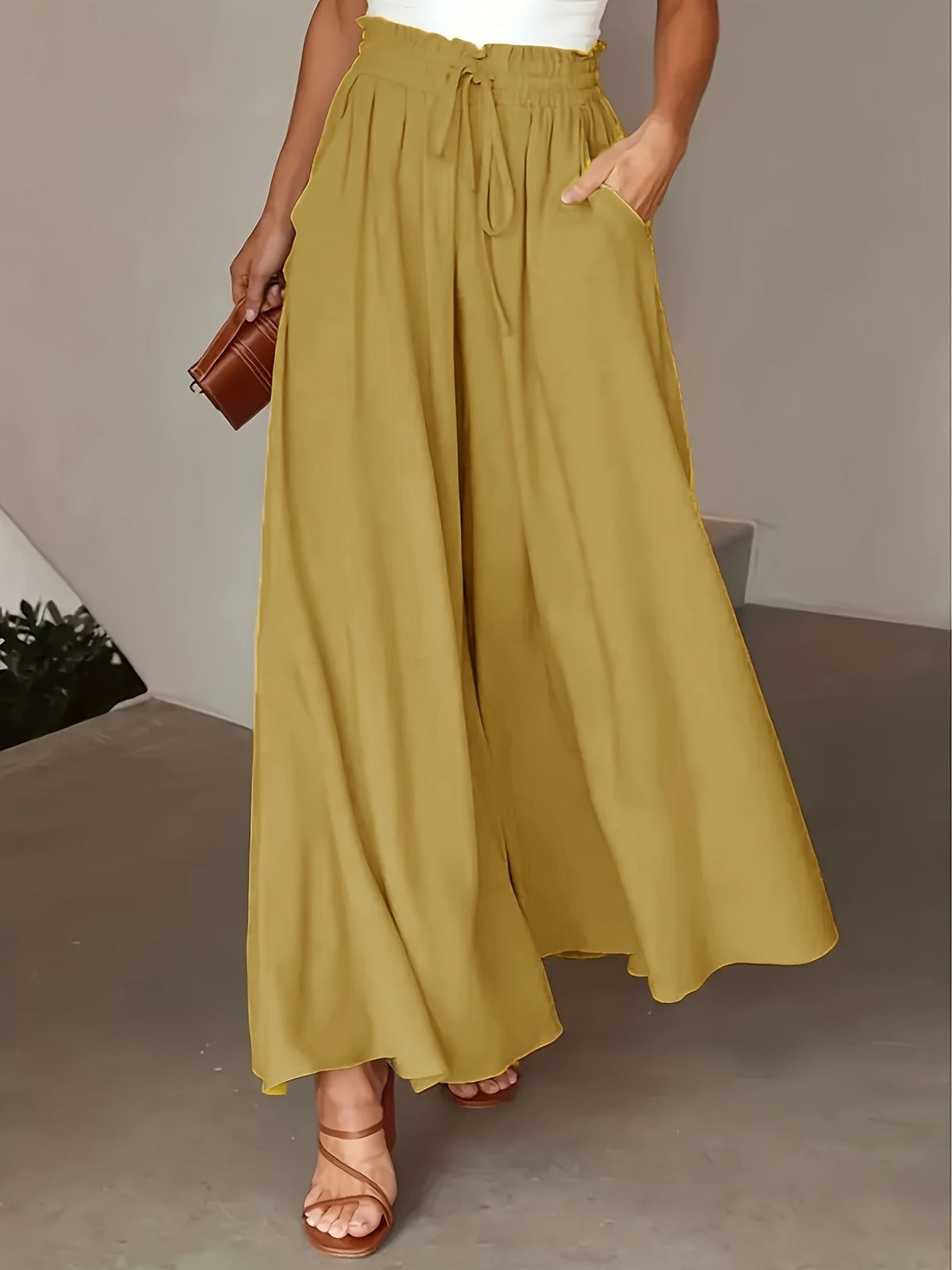 Women's High-Waisted Flowing Wide-Leg Trousers