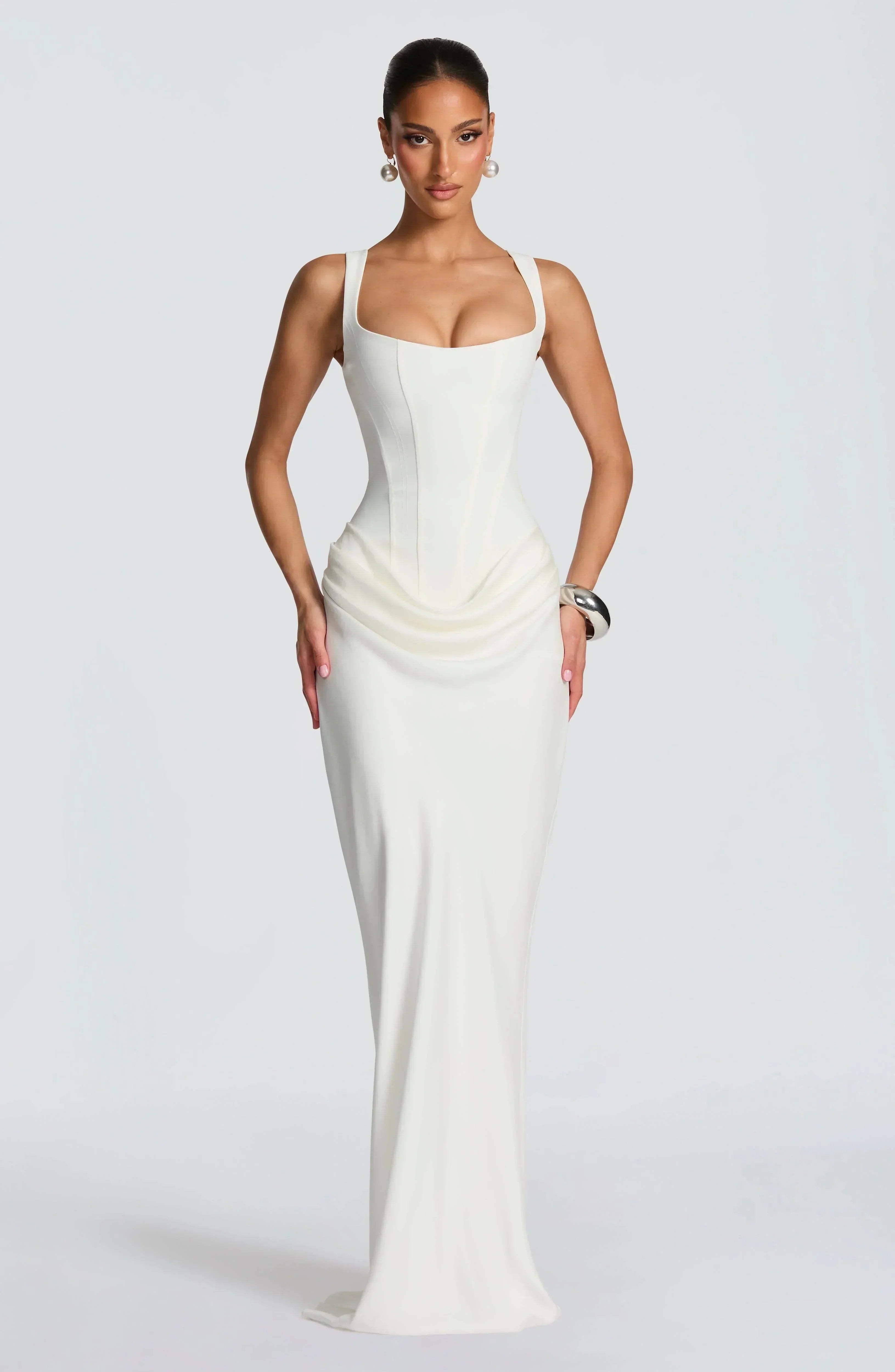 Backless Bodycon Maxi Dress – Sleek Fitted Evening Gown | Meave & Ivy
