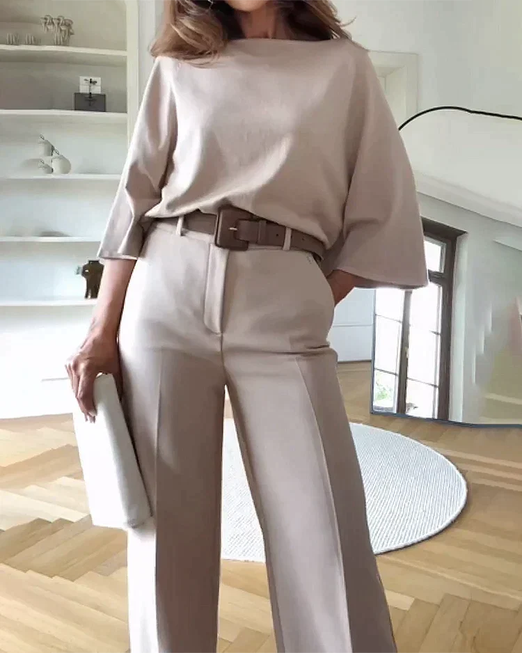 Elegant Two Piece Set in Light Grey – Refined Top & Trouser Co-ord