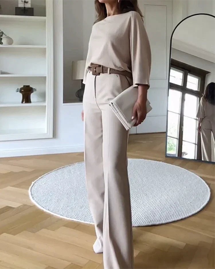 Elegant Two Piece Set in Light Grey – Refined Top & Trouser Co-ord
