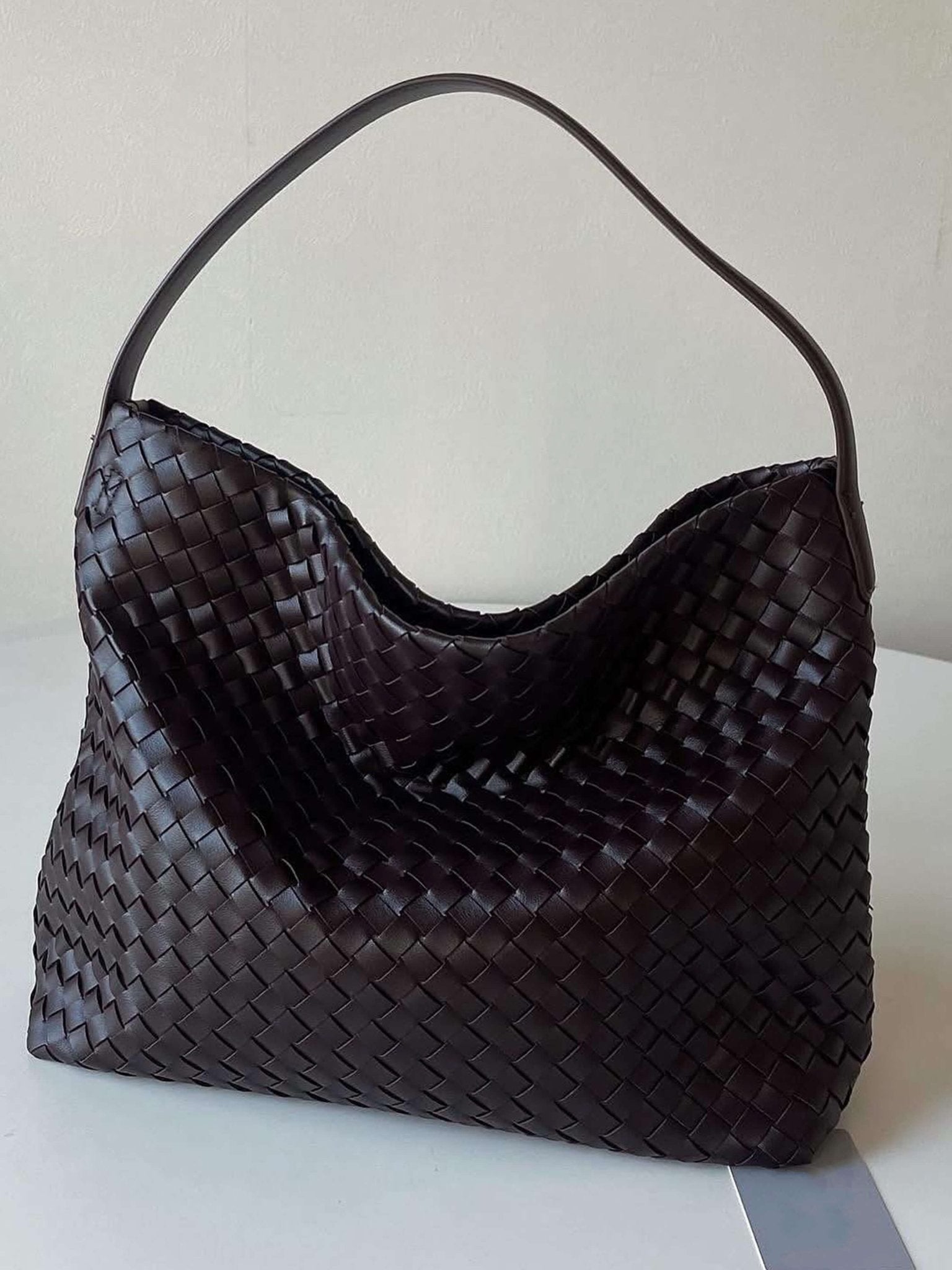 Structured Woven Tote – Rich Textured Handbag in Deep Tones