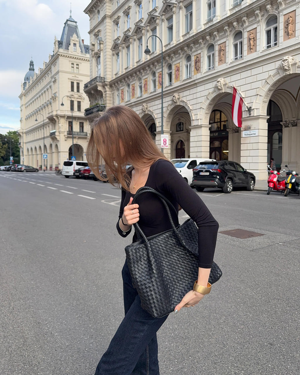Handwoven Black Tote XL – Artisan Statement Bag