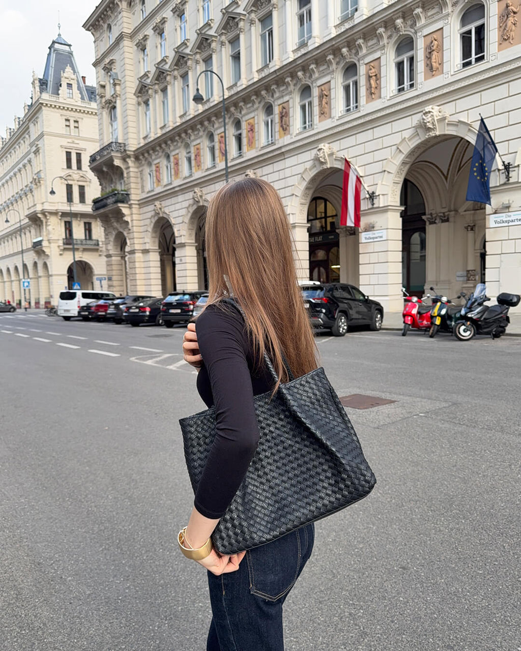 Handwoven Black Tote XL – Artisan Statement Bag