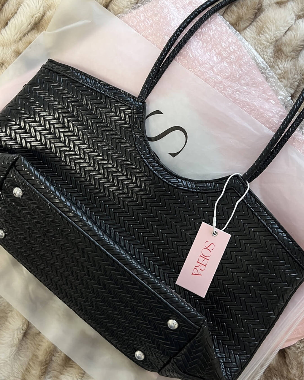 Braided Faux Leather Tote – Handwoven Vegan Handbag
