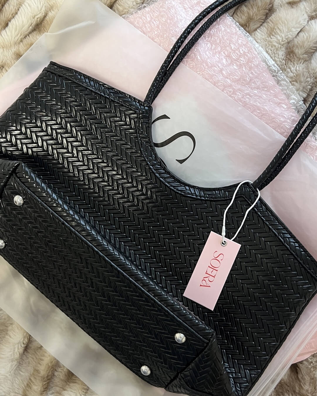 Braided Faux Leather Tote – Handwoven Vegan Handbag