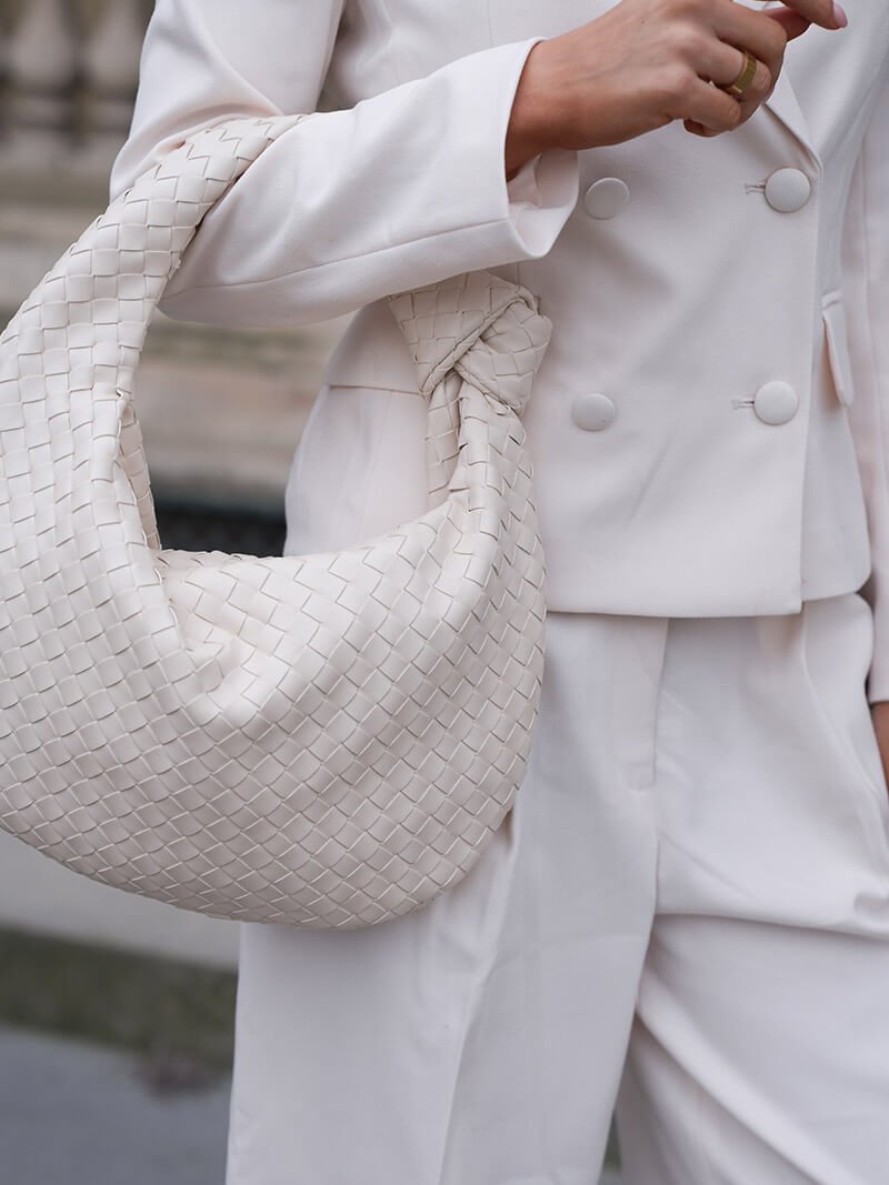 Handwoven Medium Handbag – Minimalist Woven Bag