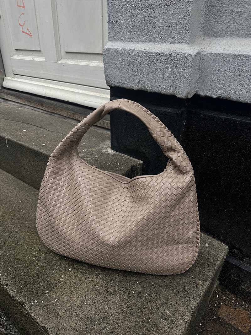 Oversized Woven Tote Bag XL – Braided Vegan Leather Shopper
