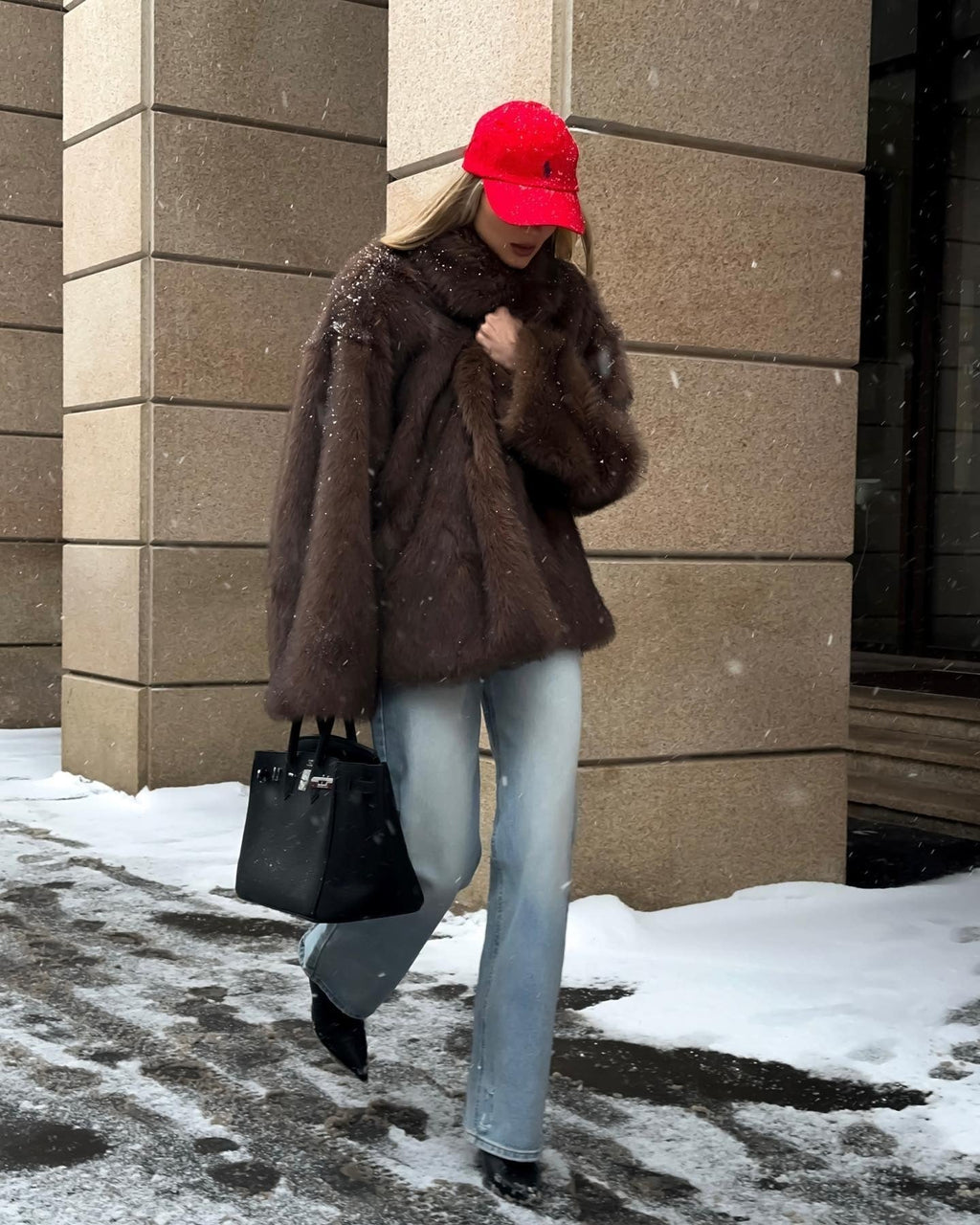 Gradient Faux Fur Coat – Relaxed Plush Winter Coat