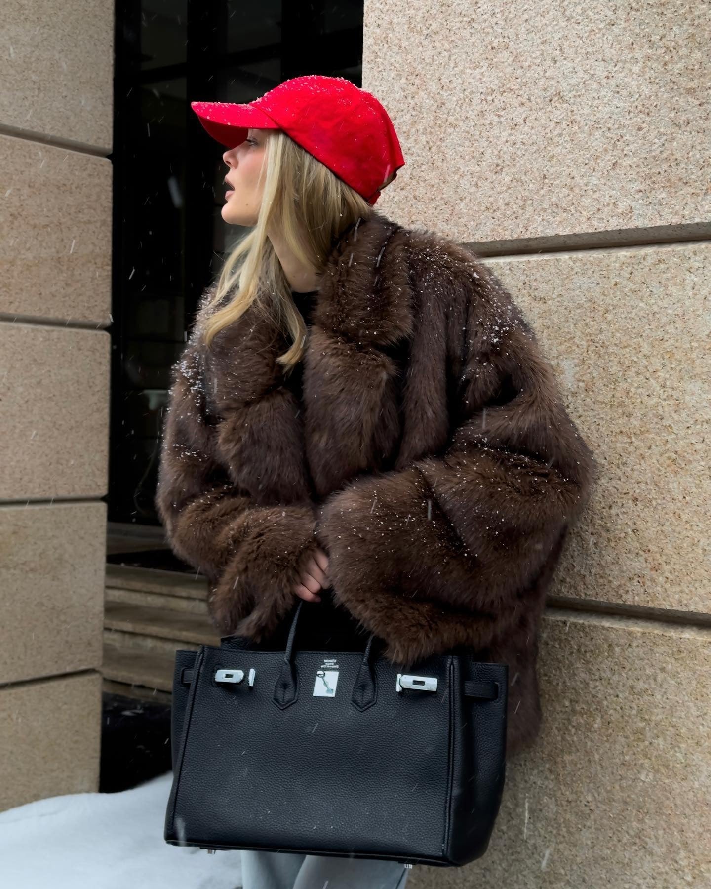 Gradient Faux Fur Coat – Relaxed Plush Winter Coat