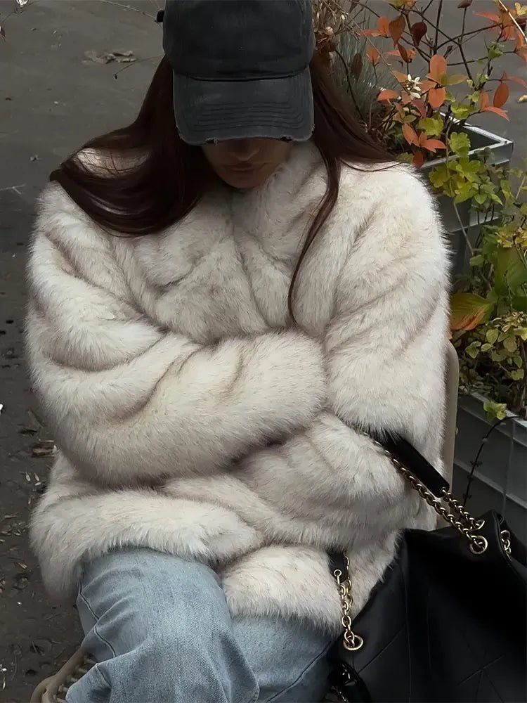 Gradient Faux Fur Coat – Relaxed Plush Winter Coat