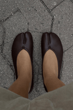 Black Split-Toe Leather Mules – Women's Comfortable Everyday Mules