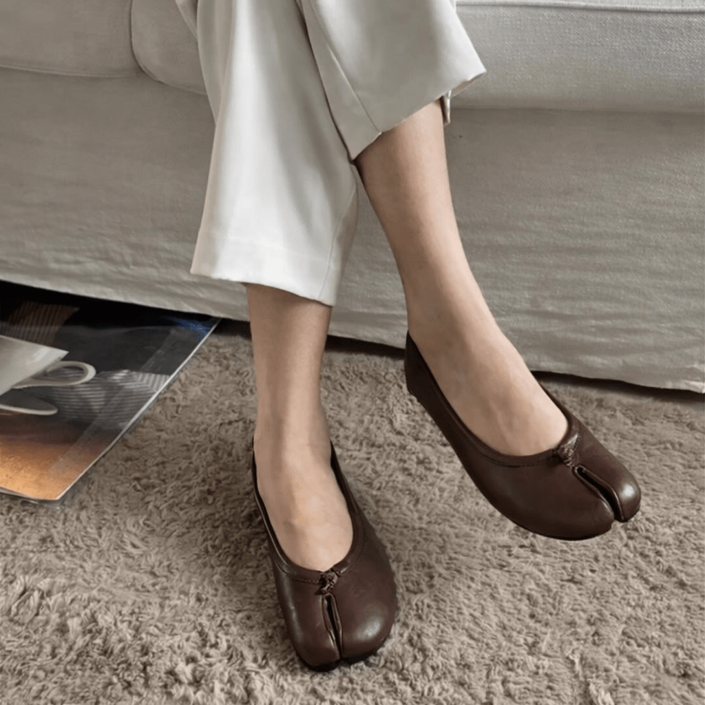 Black Split-Toe Leather Mules – Women's Comfortable Everyday Mules