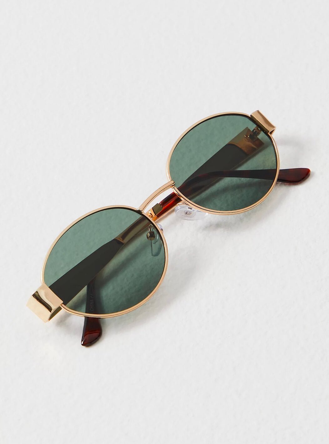 Vintage Metal Frame Sunglasses – Sculptural UV400 Sunglasses